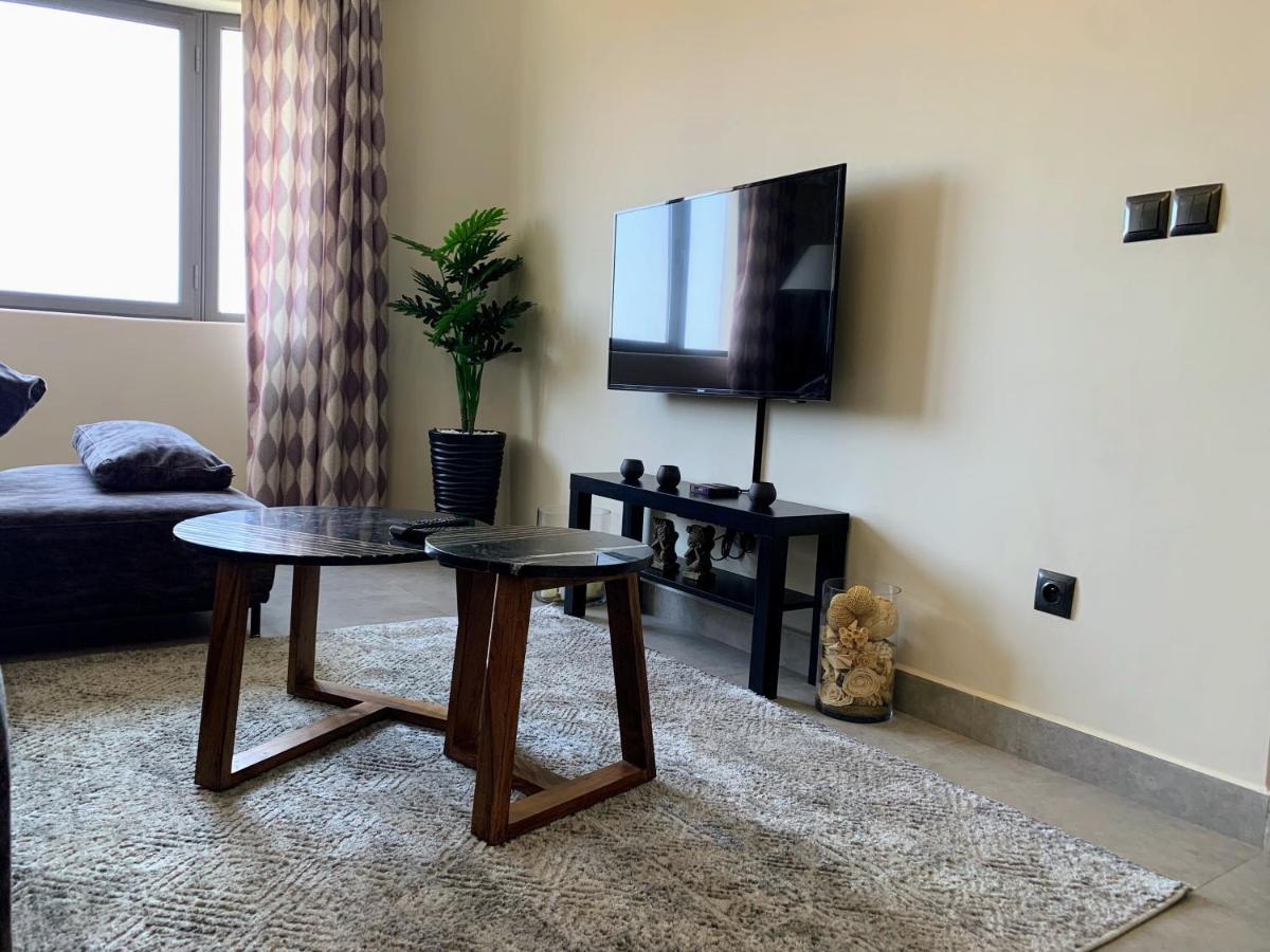 Moderne, Lumineux & Spacieux Avec Balcon -Central -Wifi-Smart Tv-Clim Марракеш Экстерьер фото